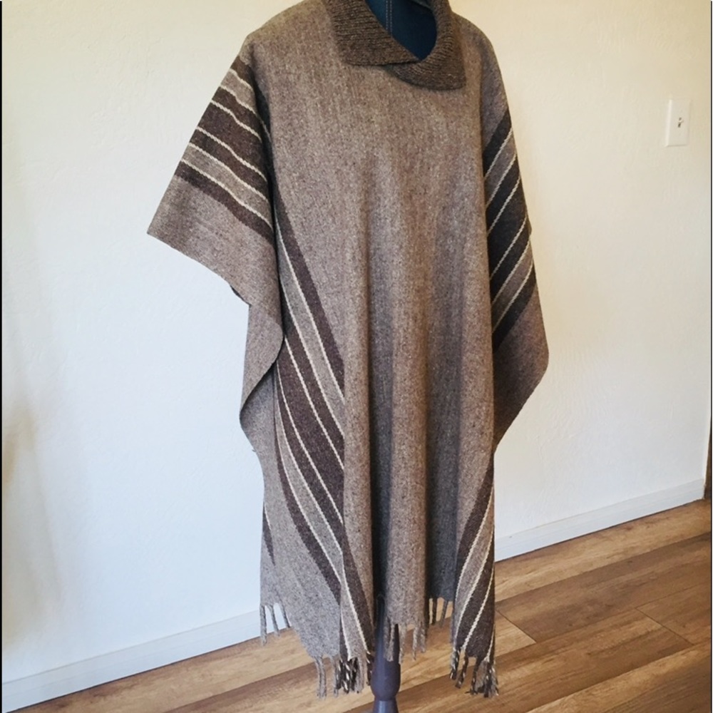 Poncho Mexican wool vintage. One size